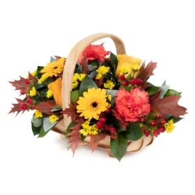 Basket full of autumn greetings